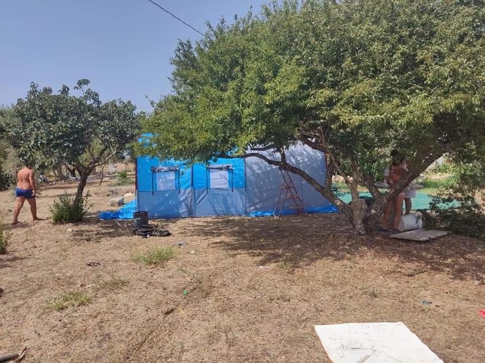 Hotel Aree Tende Presso La Casa In Campagna Di Ottavia Alezio Zewnętrze zdjęcie