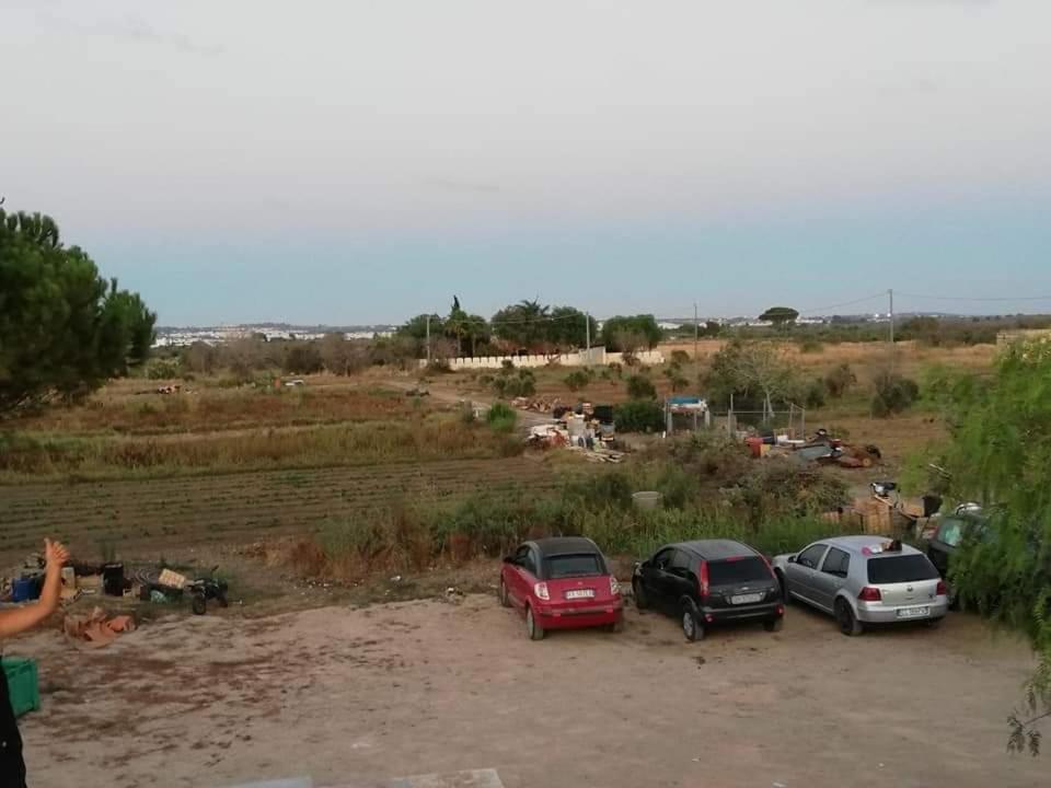 Hotel Aree Tende Presso La Casa In Campagna Di Ottavia Alezio Zewnętrze zdjęcie