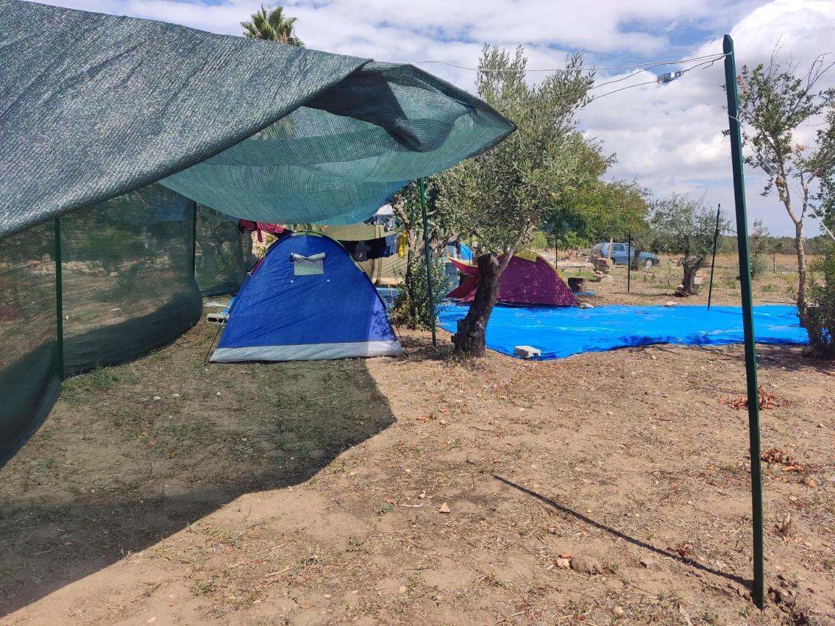 Hotel Aree Tende Presso La Casa In Campagna Di Ottavia Alezio Zewnętrze zdjęcie